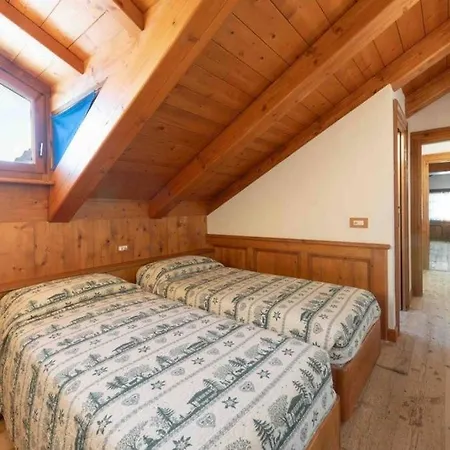 Central - Close To Ski Lift & Parking Apartment