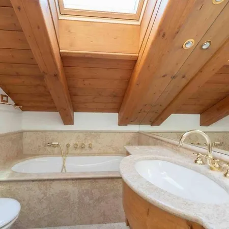 Central - Close To Ski Lift & Parking